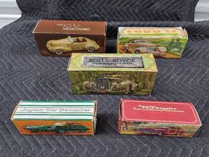 lot 61 image: Lot of 5 Vintage Toy Cars in Original Boxes - Jaguar, Rolls-Royce, Cord 37