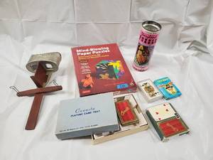 lot 132 image: Vintage Card Games Lot Canasta Tray, Old Maid, Storyland Puzzle Cylinder & Puzzles