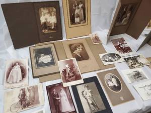 lot 140 image: Vintage Photo Collection - Cabinet Cards & Albums (Late 1800s-Early 1900s)