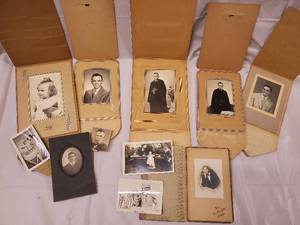 lot 150 image: Meyer of New Ulm Antique Portrait Photo Album Collection - Cabinet Cards & Prints