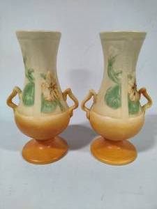 lot 9 image: Weller Panella Pansy Art Deco Pair of Pottery Vases
