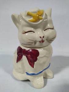 lot 10 image: Shawnee Pottery - Puss N Boots Cookie Jar
