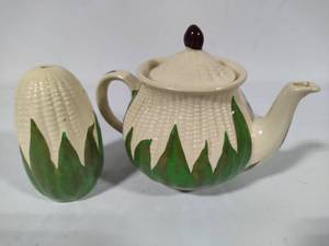 lot 27 image: Shawnee Pottery - White Corn King Teapot wLid and Sugar Shaker
