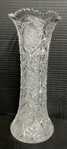 lot 20 image: Vintage American Brillant Cut Crystal Vase