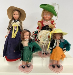 lot 42 image: Lot of Vintage Antique Souvenir Dolls