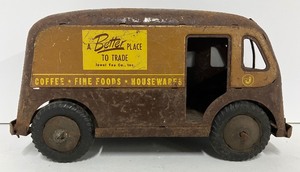 lot 1 image: Vintage Banner Pressed Steel Jewel Tea Co. Delivery Toy Truck