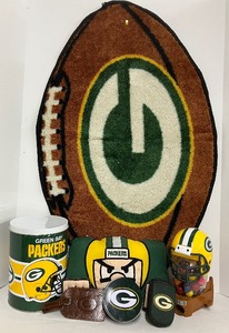 lot 75 image: Green Bay Packers Lot Rug, Gumball Machine Coasters, Etc.