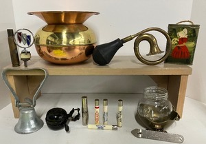 lot 95 image: Miscellaneous Vintage Lot Hood Ornament, Tootpick Holders with Advertising, Bell, Horn, Antique Bicycle Bell 14PC LOT