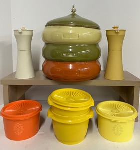 lot 119 image: Vintage Retro Kitchen Lot Oranges Avocado Green Harvest Yellow Pagoda Stacking Canister Set