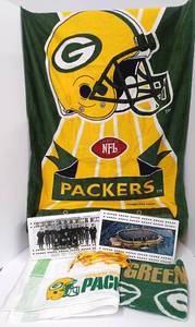 lot 144 image: Green Bay Packers Lot Green Bay Packers Cribbage Boards and Memorabilia