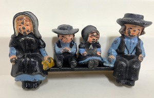 lot 184 image: Cast Iron Miniatures