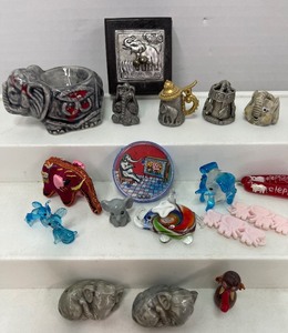 lot 235 image: Miniature Elephant Collectibles Lot