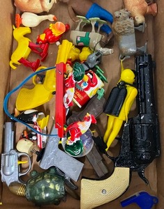 lot 233 image: Large lot of Wind Up Toys