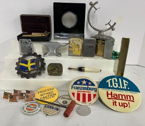 lot 239 image: Vintage Lot of Miscellanous Junk Items