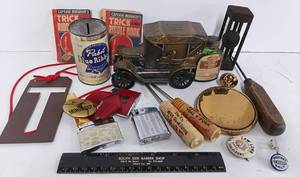 lot 289 image: Vintage Pabst Blue Ribbon Bank, Cigarette Lighters Small Collectibles LOT