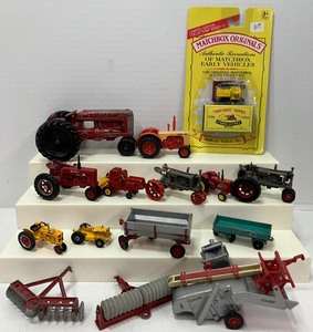 lot 279 image: Miniature Tractor Lot Variety Ertl Hubley