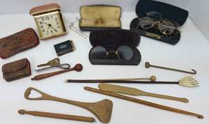 lot 260 image: Vintage Eyeglasses and Miscellanous Small Collectibles