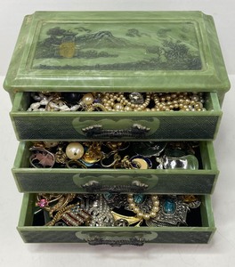 lot 299 image: Vintage Bakelite Jewlery Box Asian Inspired Motif with Dragon Handles full of Costume Jewelry