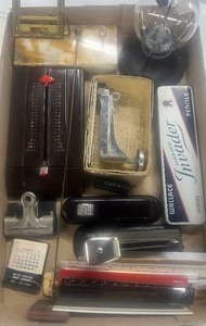 lot 270 image: Vintage Desk Lot