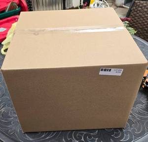 lot 20 image: Resellers Mystery Box with  NEW ITEMS 