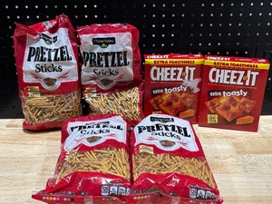 lot 48 image: Snacks