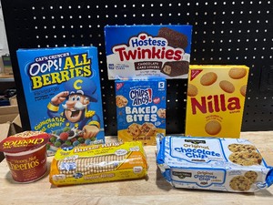 lot 58 image: Snacks and Cereal