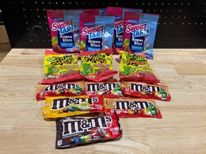 lot 79 image: Assorted Candies