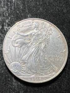 lot 08 image: 2016 AMERICAN SILVER EAGLE 1 TROY OZ .999 FINE SILVER