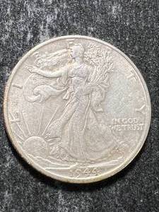 lot 18 image: 1944-S US WALKING LIBERTY HALF DOLLAR