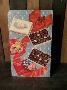 lot 42 image: Super Rare 1940s Schraffts Candy Store CounterWindow Display&nbsp