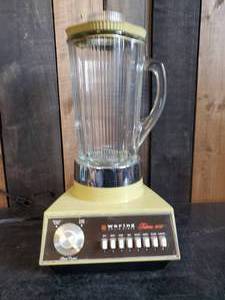 lot 64 image: Sturdy Waring Futura 900 Mid Modern Blender - Working