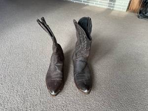 lot 9 image: SSS. Size 12W Code West All Leather Cowboy Boots w Tips