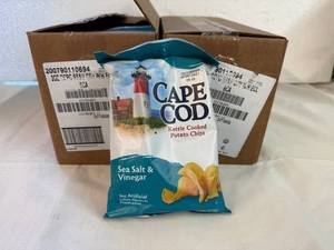 lot 21 image: SSS. 2x 6ct Cape Cod Kettle Cooked Potato Chips-Sea Salt & Vinegar