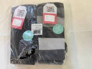 lot 35 image: SSS. 5x Black Muk Luk Socks-LXL