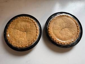 lot 42 image: EE. 2x 8 Jessie Lord Bakery Cherry Pies