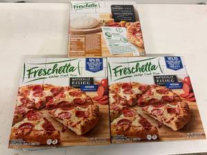lot 210 image: B. 3x Freschetta Rising Crust Pepperoni Pizza