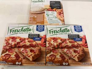 lot 211 image: B. 3x Freschetta Rising Crust Pepperoni Pizza