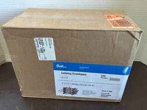 lot 15 image: 9 x 12 White Envelopes