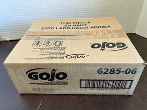 lot 51 image: Gojo Fast Towels