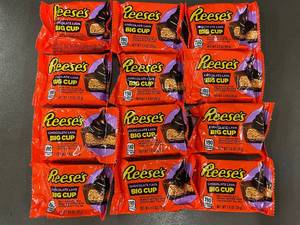 lot 19 image: Trol - Reeses Chocolate Lava Big Cup 1.4 oz - 12-Pack