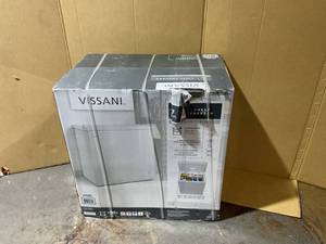 Vissani 7.0 cu. ft. Manual Defrost Chest Freezer with LED Light in White, Garage Ready (Minor Transit Damage, See Photos)