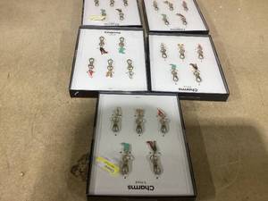 lot 432 image: LOT OF 5 Hello Lux  Shoe Phone Charms For Wristlets and Crossbodies
