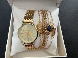 lot 114 image: Laura Ashley Womens Gold 5pc Watch and Jewelry Set