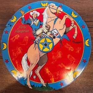lot 115 image: Vintage Roy Rogers and Trigger Metal Litho Toy Disc 11 Inch