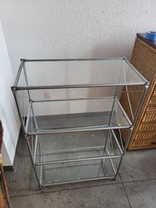 lot 188 image: Metal and Glass Display Shelf Unit 32x16x48 Inches
