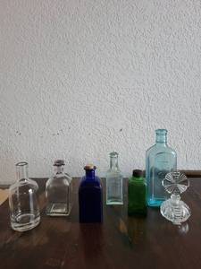 lot 205 image: Collection of 6 Vintage Glass Bottles Including Perfume and Apothecary Bottles