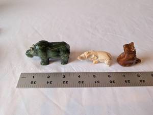 lot 20 image: Set of 3 Small Carved Animal Figurines Stone and Bone