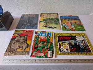 lot 46 image: Collection of 6 Vintage Comic Books and Graphic Novels