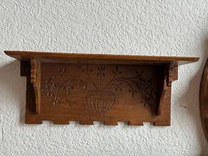 lot 33 image: Carved Wood Wall Shelf with Floral Basket Motif - Rustic Vintage Decor