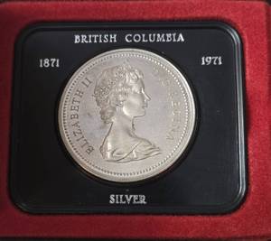 lot 74 image: 1871 - 1971 Canadian Dollar - 90% Silver - Unc.
